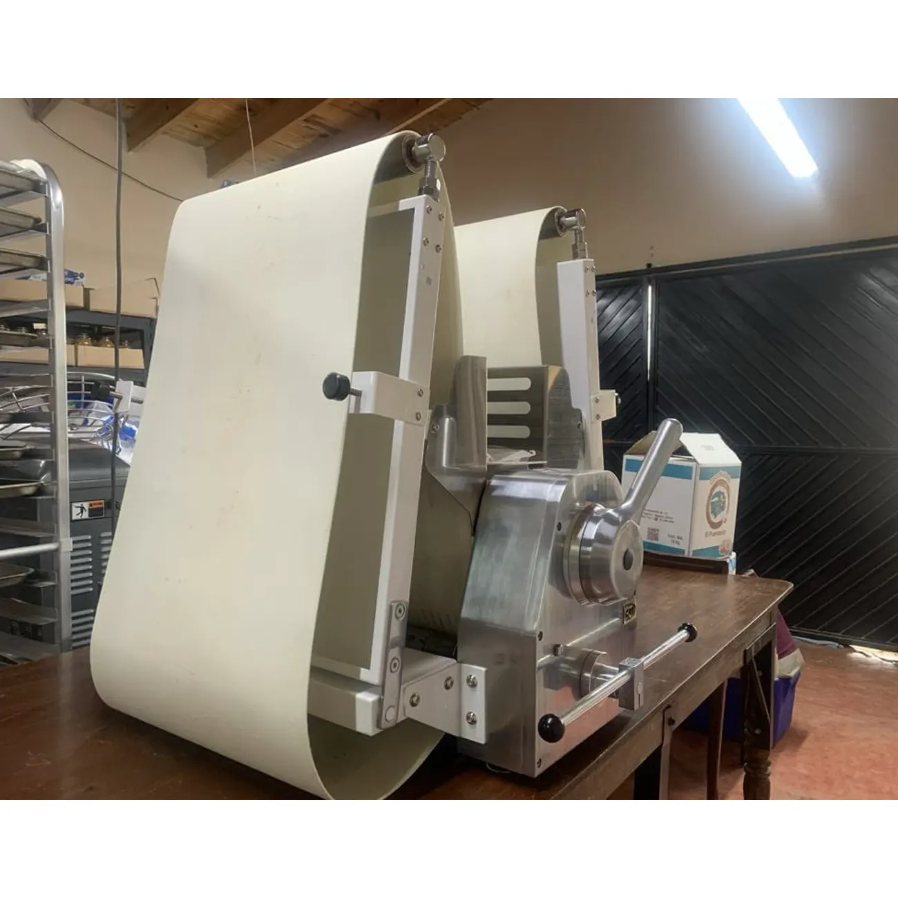 Laminadora De Masa Reversible Automatico Sobre Mesa CRT PROFESSIONAL Jdr520B - Imagen 4