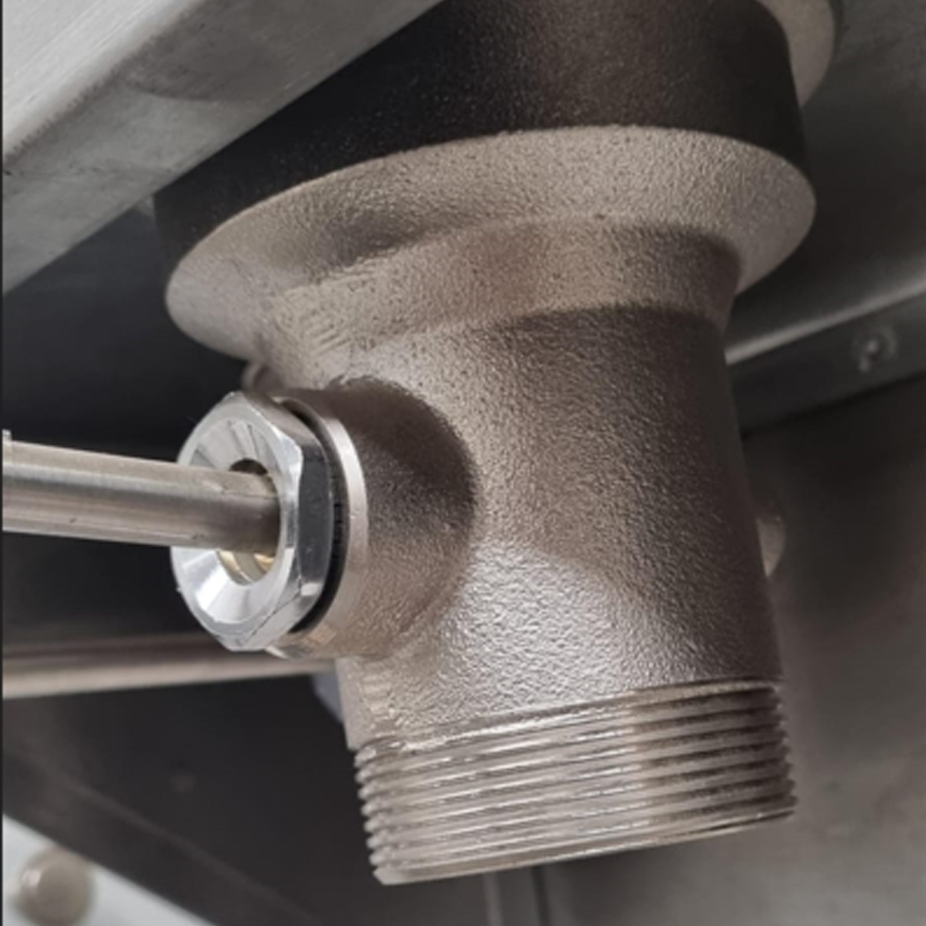 Contracanasta Con Palanca de 4 pulgadas con salida de 1 1/2 Pulgadas MIGSA Bx-P3 - Imagen 4