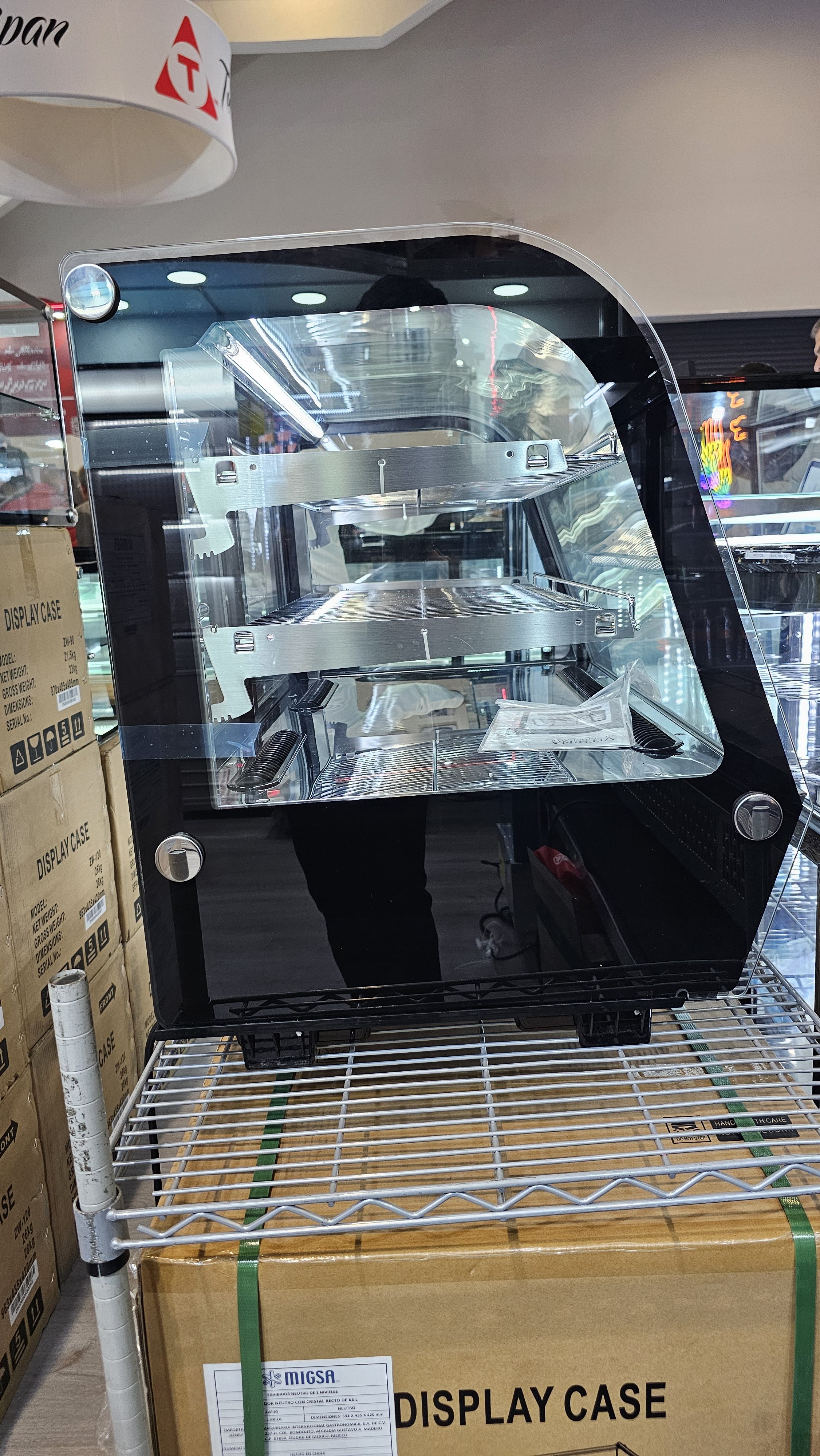 Vitrina Refrigerada Horizontal Sistema Antiempañante Sobre Mostrador 160L 88 Cm 110V MIGSA Rtw-160L4 - Imagen 4