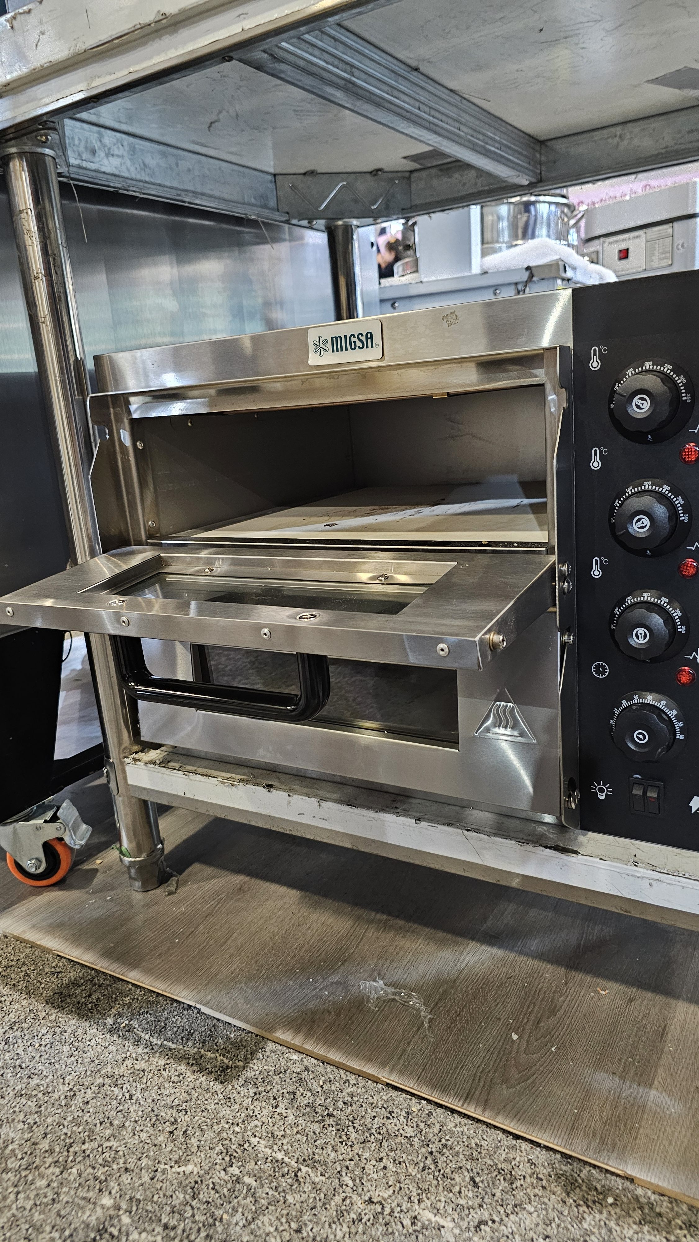 Horno Industrial Eléctrico Para Pizzas 2 Gavetas Con Piedra Refractaria MIGSA HPD-2 - Imagen 4