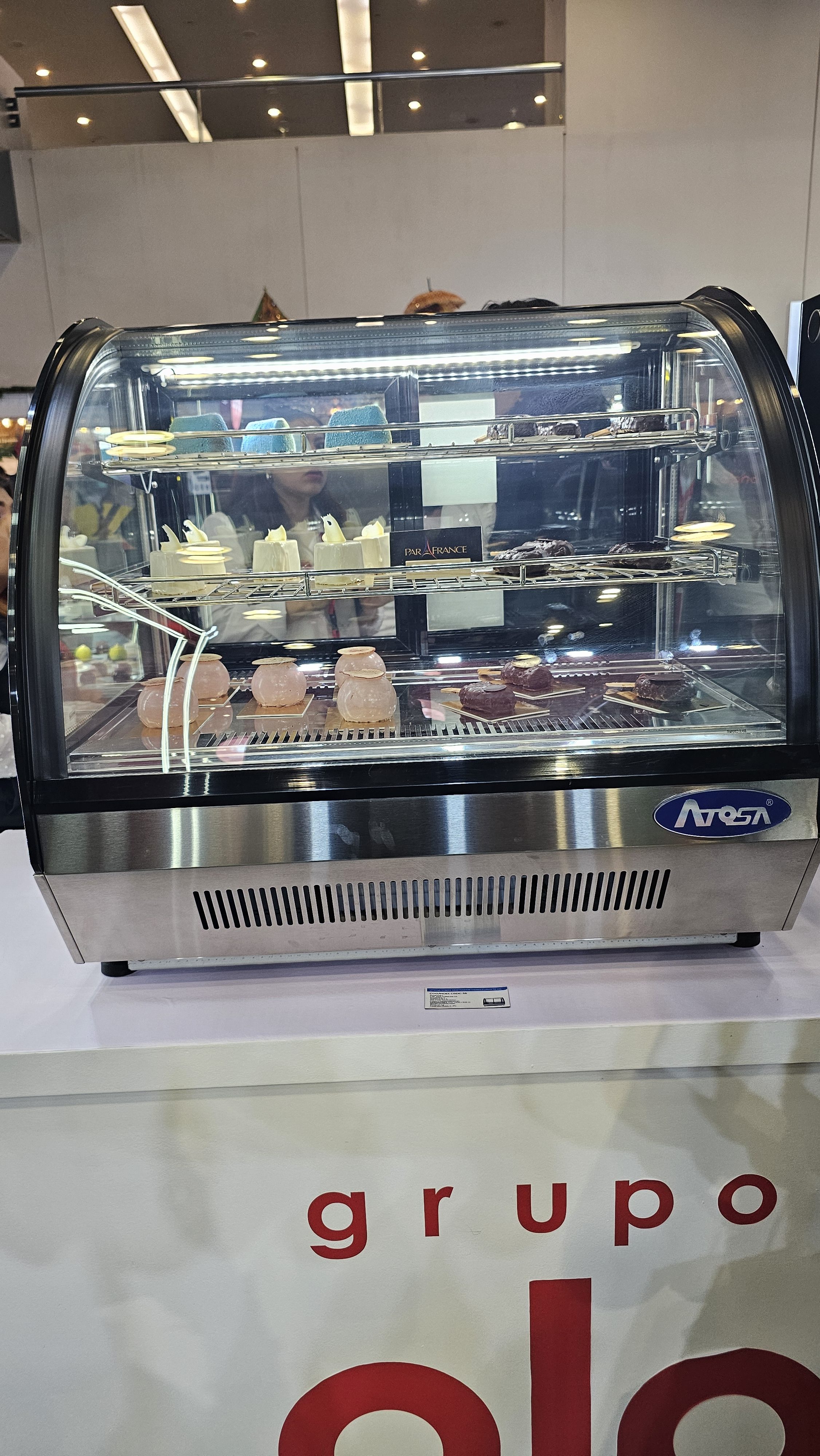 Vitrina Refrigerada Sobre Mostrador Curvo 3.5 Pies Cubico 70 Cm 115V ATOSA CRDC-35 - Imagen 7